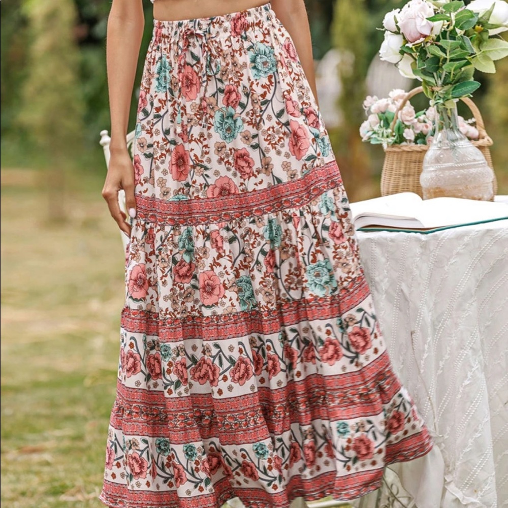 Floral print flared Skirt - Picture 2 of 7